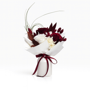 Timeless Duo Rose Bouquet long‑stemmed ivory and ruby red roses Amani London